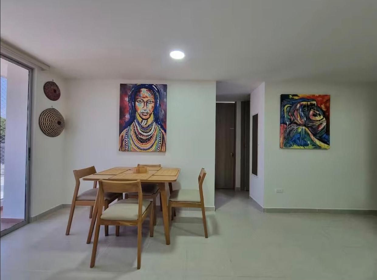 Apartamento Moderno Y Práctico, Cerca Del Mar Y El Aeropuerto Cartagena