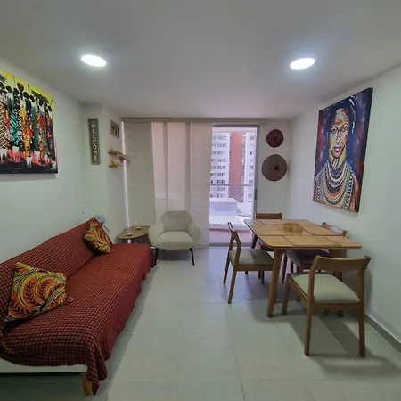 Moderno Y Práctico, Cerca Del Mar Y El Aeropuerto Apartamento Cartagena