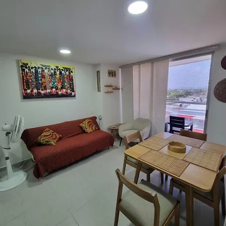 Moderno Y Práctico, Cerca Del Mar Y El Aeropuerto *